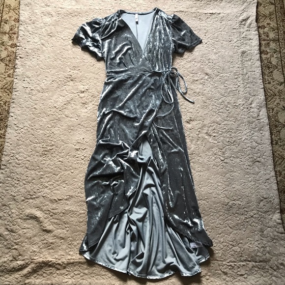 Xhilaration Dresses & Skirts - Xhilaration silver/blue velvety wrap dress, medium